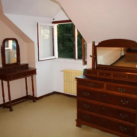 Precioso Chalet En El Campo Con 9.000 Metros De Jardin Ferienhaus A Coruña