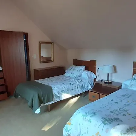 Precioso Chalet En El Campo Con 9.000 Metros De Jardin Ferienhaus A Coruña