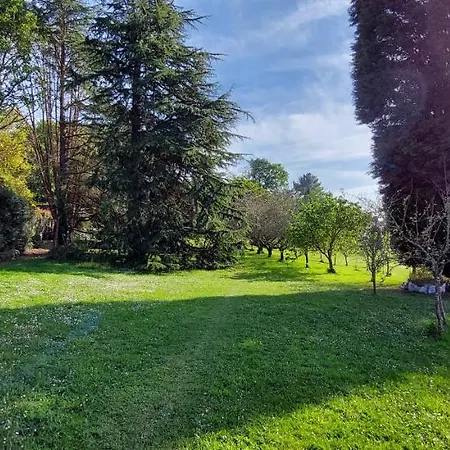 Ferienhaus Precioso Chalet En El Campo Con 9.000 Metros De Jardin *